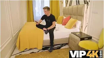 Daisy Deseo - Fuck You For Smoking