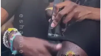 (full Video) Ebony Teen 18+ Drills Squirting Pussy In Car