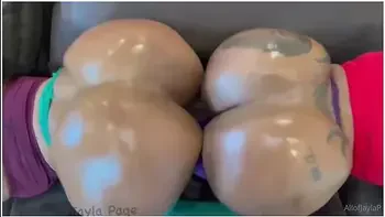 Cherokee & Jayla - Jayla Page And Cherokee D'ass