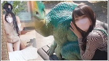 En Date I Zoologisk Have Med En Amator Barmfagre Skonheder Vildt Instinkt Bar Sex Japansk Blowjob