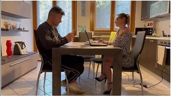 La Consultant Is Seduced By The Client And Fucked In His Office. Italian Dialogues. Spectacles