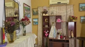 Latina Thief Roleplay Caught in Booby Traps - SugarPose Homemade Comedy