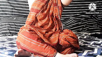 Bhabhi Calls Massage Man For Hindi Sex Fun - Desi Aunty Hard Fuck