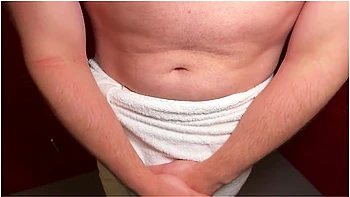 Slut Fucked By Hung Stranger In Coed Gym Locker Room Bonnie Blue X Van Wylde