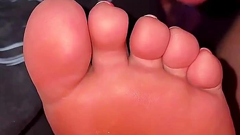 Close Up Beautiful Soles Cum On Feet