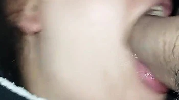 Maddening Blowjob, She Shakes Her Mouth Hard On The Cock