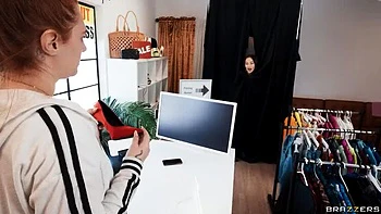 Melissa Stratton Sucks Big Cock Off the Clock - Blowjob & Cumshot