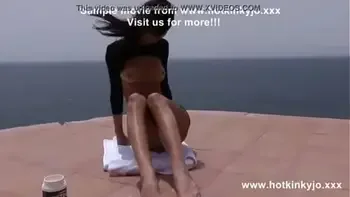 Hotkinkyjo anal fisting and in public