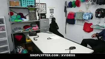 Muslim Shoplifter (Delilah Day) Caught Piling Expensive Merch Under Her Hijab