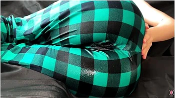 Left Right - Squirt Left And Right: Girl Forgot To Take Off Her Pajama Pants