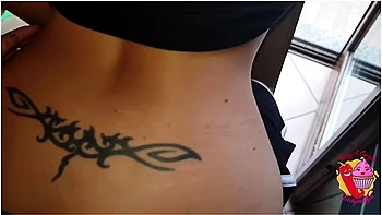 Lady Muffin And Tommy A Canaglia In After Shopping, He Puts Her On Sheep