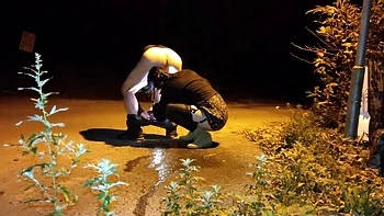 Horny MILF Gives Passionate Rimjob Outdoors - SlutHappiness Anal Fun