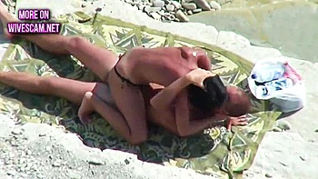 Kama Sutra On The Beach Riding - Stepmommy