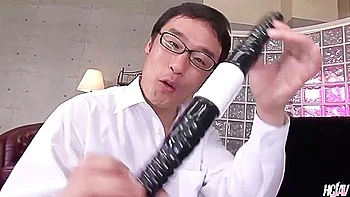 Glamorous Yuris - Yuri Aine