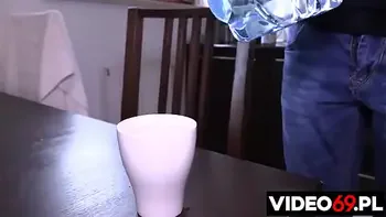 POLSKIE MAMUŚKI - AMANDA MILF - Niedopieszczona ciocia - Nauczycielka na konsultacjach