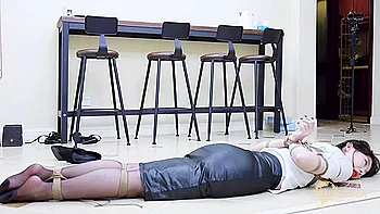 YT111254 Shame Pillar