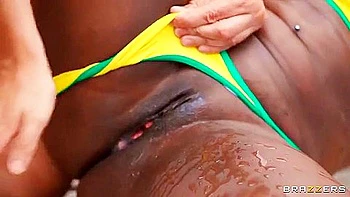 Xeinna Rose - Fucking Around On Vacation