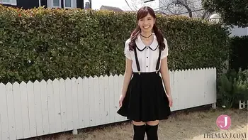 顔の美 が、エロエロなお尻をプリプリさせ、恥ずかしそうにサイクリングする [bunc-002]