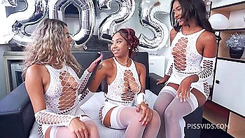 Jasminy Villar And Ana Sasuga And Morganita Oscar Battys N