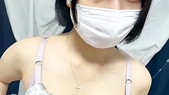 Erotic live chat with cute beautiful girl