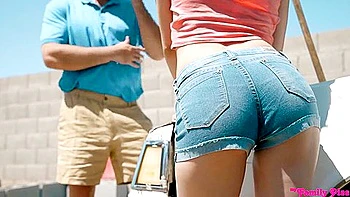 She Is Addicted To Love Making - Chloe Couture