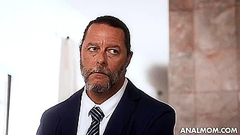 She Moaned : The Case Of 4 Cocks