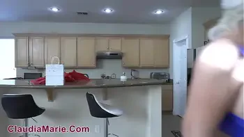 Claudia Marie VS Sofie Marie