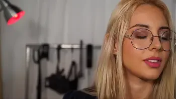 Sussy Love en su primera entrevista en FetishCenter by Cristian Cipriani