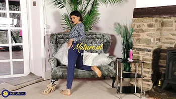 Hot British Milf Lucy Love With Her Small Tits With Large Nipples Masturbates At Home