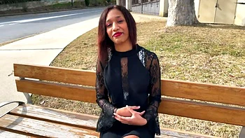 Anissa, 22, has just shot her first porn film from Bordeaux! - Jacquie et Michel TV