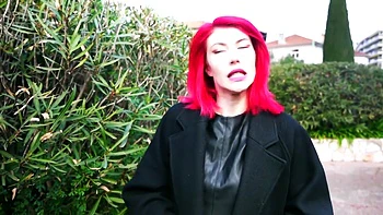 Oney, 23, welcomes us to her home in Aix-en-Provence to try... anal! - Jacquie et Michel TV