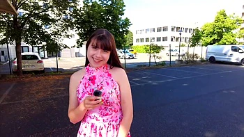 Discovering Sophia Laure... - Jacquie et Michel TV