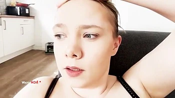 Ich Ficke Eine Flasche!! Passt Das Grobe Ding Rein. Mit Hannaspark