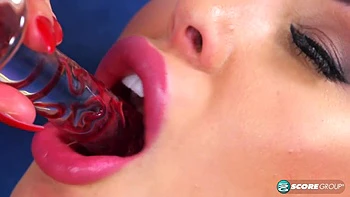 High-Energy Hottie - Patty Michova - Scoreland