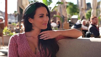 Jess shares her good plans for getting fucked by a guy with a big cock! - Jacquie et Michel TV