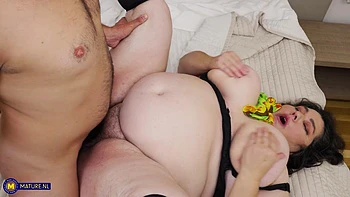 Bbw Edina Is A Big Ass Mature Cougar That Loves To Fuck And Facesit Her Big Ass On A Younger Man