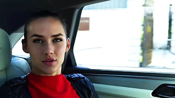 Leila and Jade have a little secret... - Jacquie et Michel TV