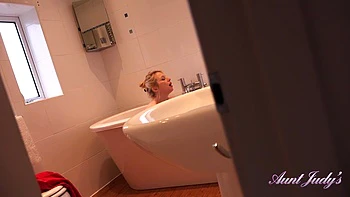 Auntie Lucinda Bathtub Jerk Off Instruction
