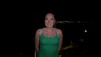 Victoria fights her urges with Jess and Lorenzo - Jacquie et Michel TV