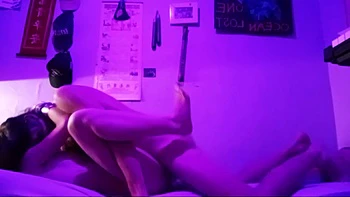 défoncée dans la chambre chez mes parents