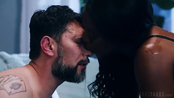 Ana Foxxx And Siri Dahl In Tommy Makes Deepthroats While Eats Her Asshole