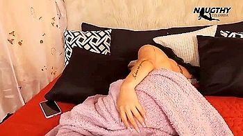 Watch Good-looking Fancy Womans Action