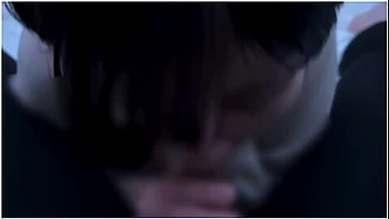 Girl With Short Hair Ejaculates A Lot In Her Mouth