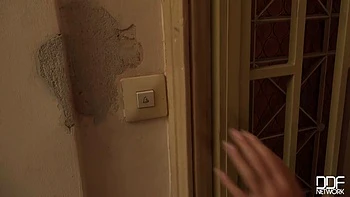 Delicious Pizza Topping - Delivery Girl Wants Cum in Mouth