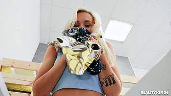 eSe Your Glory Hole, Raise Pussy