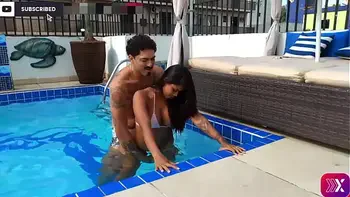 Sexo POV na piscina da Cobertura no Guarujá - Lucao e Lunna Vaz