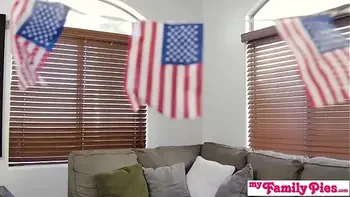 Step Sisters BFF If there was a military man here, I would totally show him my appreciation S18:E6