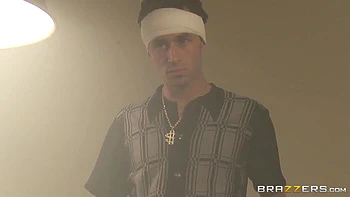 Kelly Divine - Busty Slut Stepmother In Anal