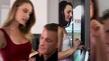 Thirsty Theodora Day Steals her Sister s Kitchen  Husband s Dick - S49:E2: Porn