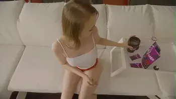 Облила сводного брата IMBA ENERGY, а он кончил мне в трусы